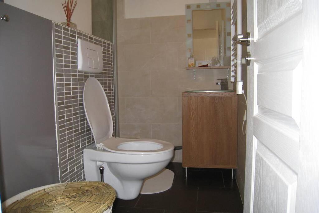 Charmante Maisonnette Aux Portes De Paris 생투앙 외부 사진
